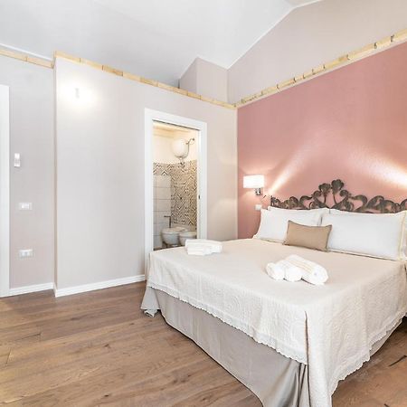 Promenade Boutique Rooms - City Centre Кальяри Экстерьер фото