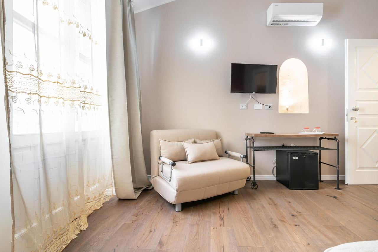 Promenade Boutique Rooms - City Centre Кальяри Экстерьер фото