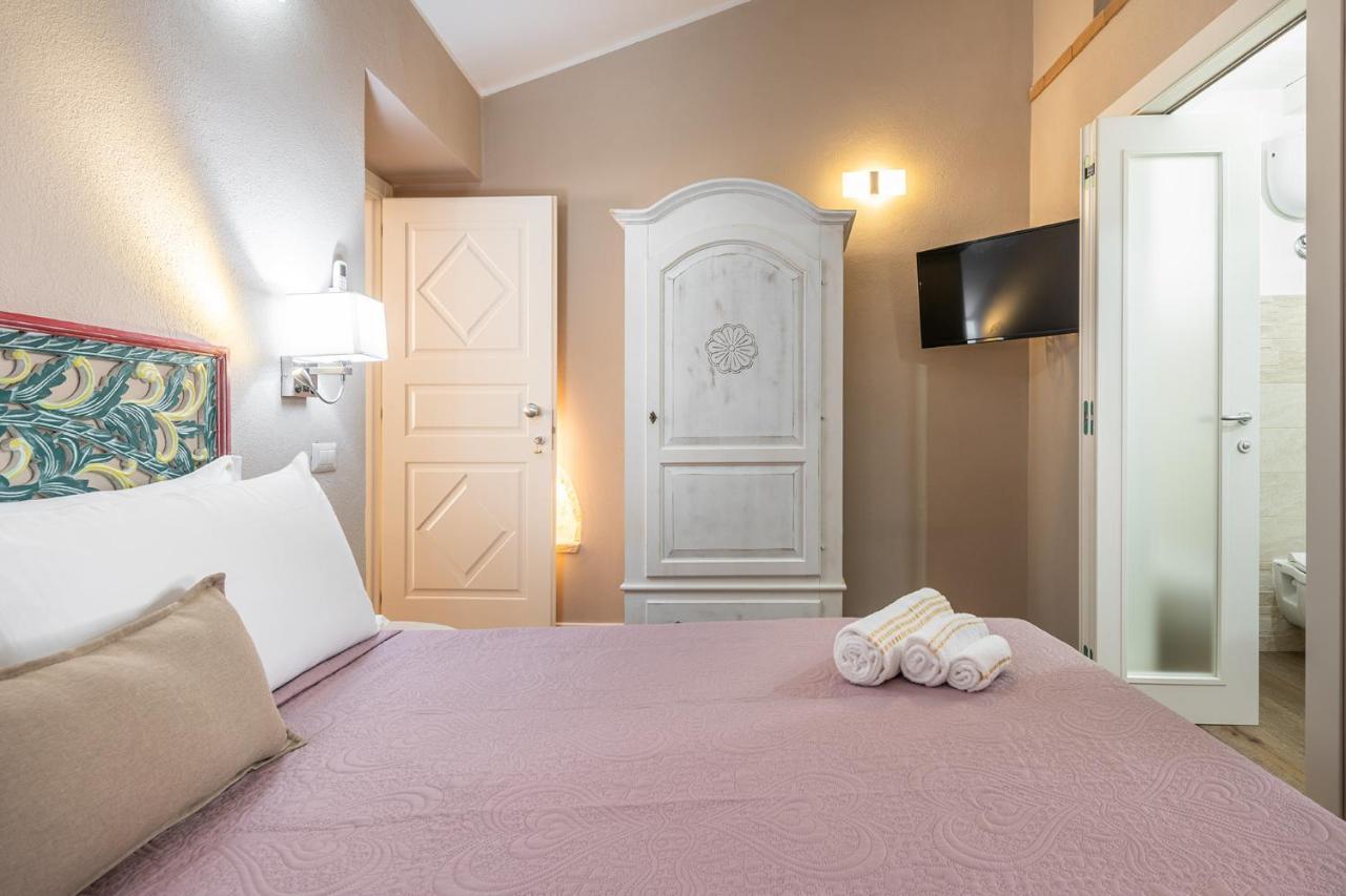 Promenade Boutique Rooms - City Centre Кальяри Экстерьер фото